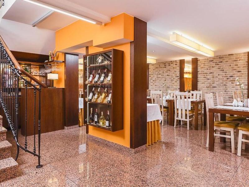 612E9CF5FFFDE301467BC771582577A5