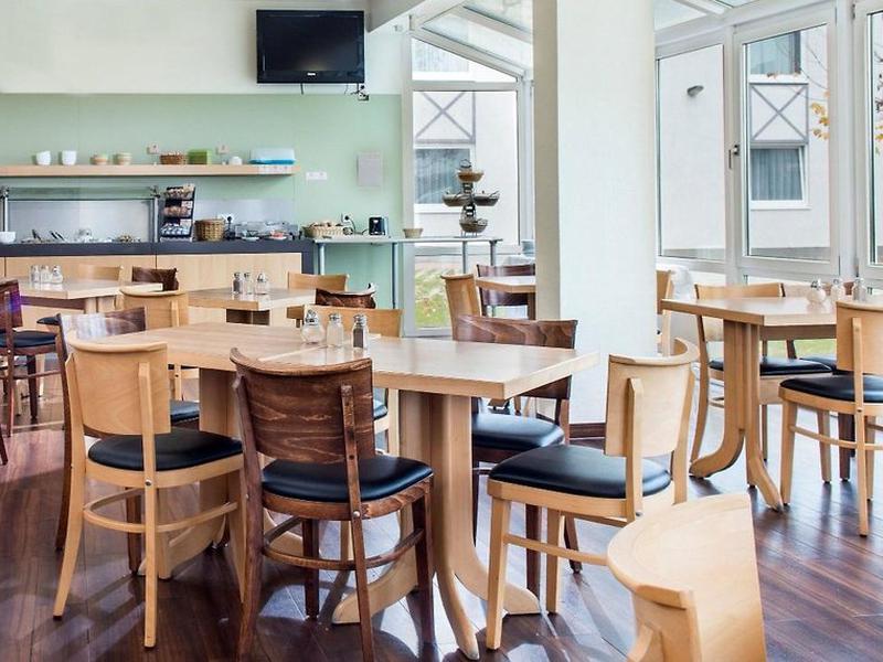 4E8D98128BB9303D293D3BCBA48A0158