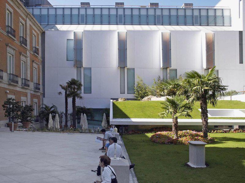 85B3AA634AF79FA1D46E8AD432F99032