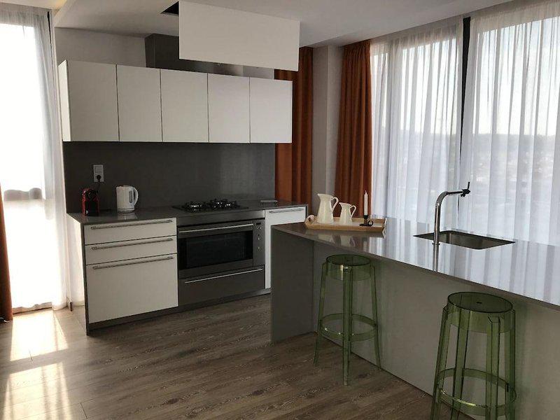 352B91C9C99DDAC5E42AD18D1014E3A1