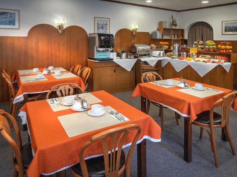 C97565A88AD4D4D6F0C1E264925AD7CE