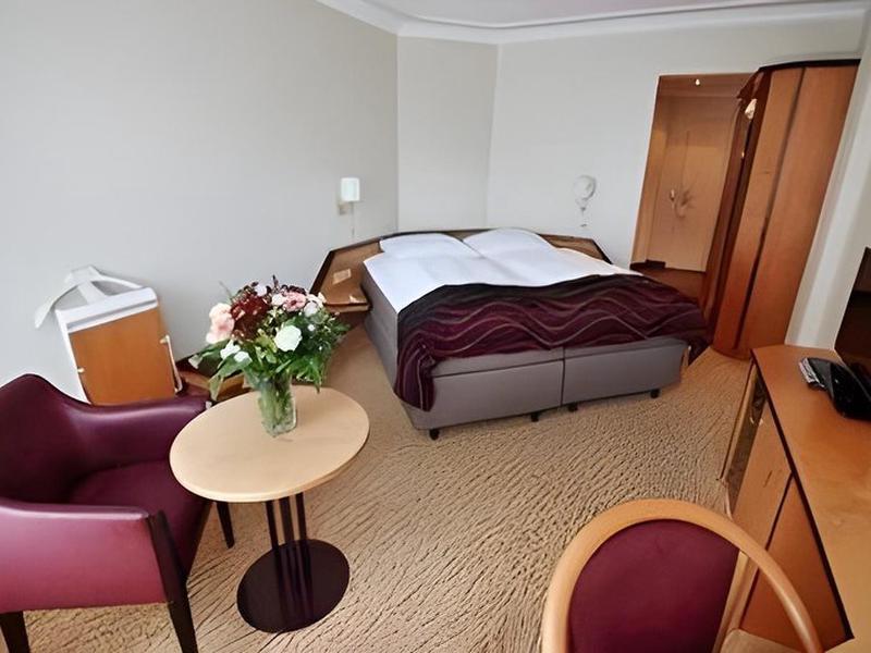 40B5C6F4466A769269F790FCA803C571