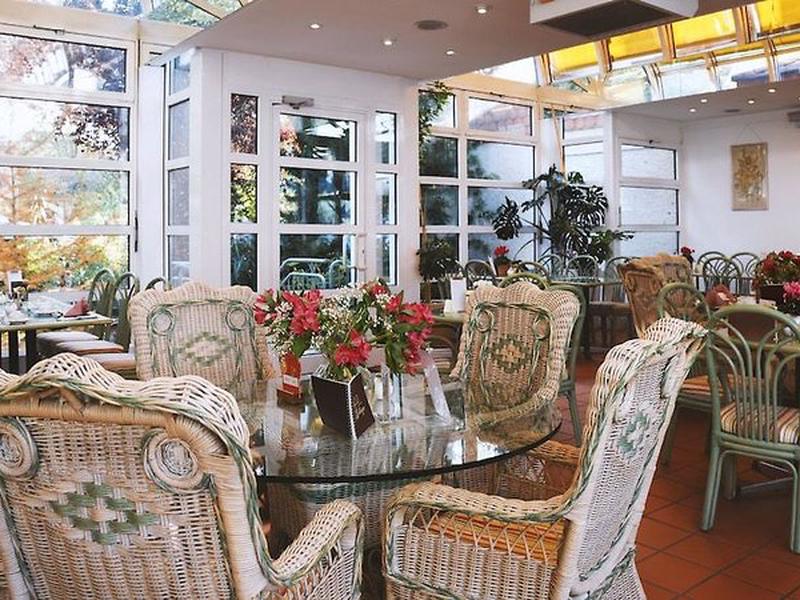 2C6AF78D53D0641171FC79B17C1B09EA