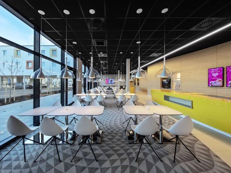 8B9893AD43D6037A9BB19CC14555043F