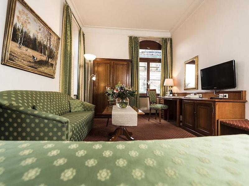 DB4712E8D70D665B8AF1C52E8166FCF1