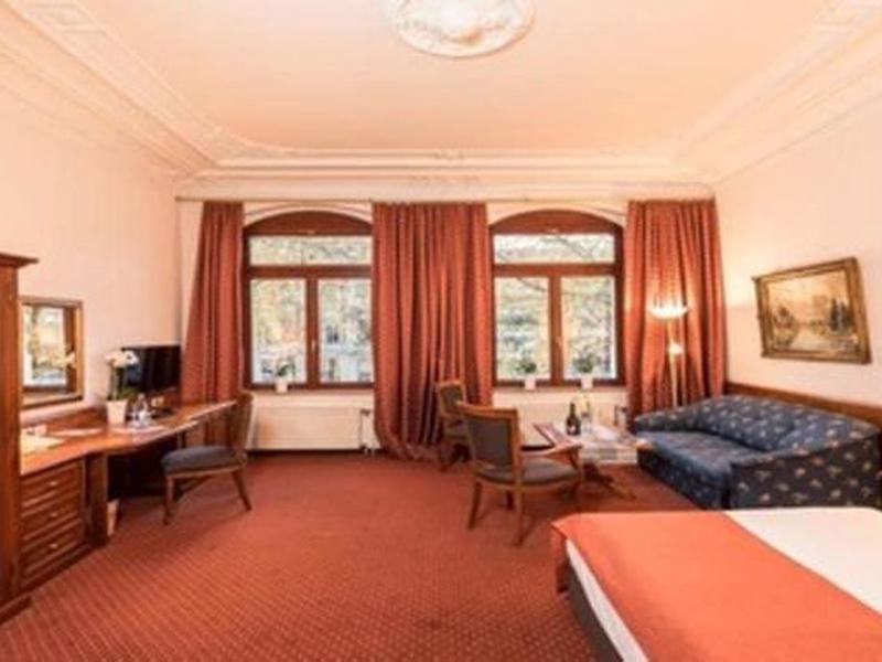 70121CBADC2D3EE428FDBFF7D15CED3C