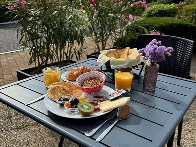 5247E32E181E694AE6B36973088E7A90