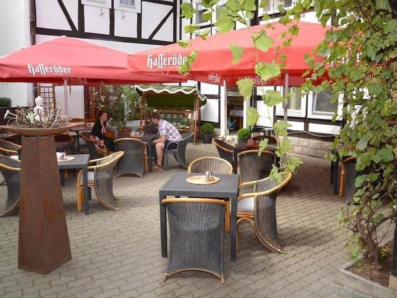 1248579FCAE18B7294BA79CD85B0000F