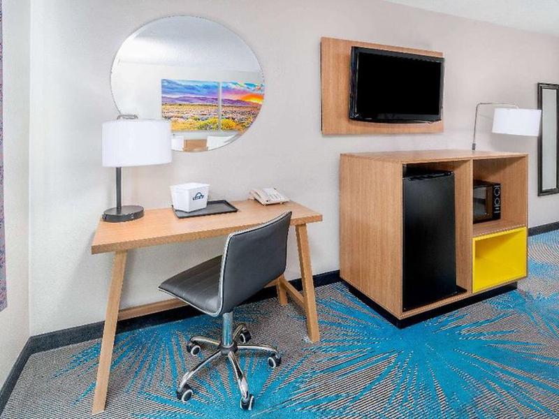 651CBFE9A1D335EEA41BBEDD3F31B856