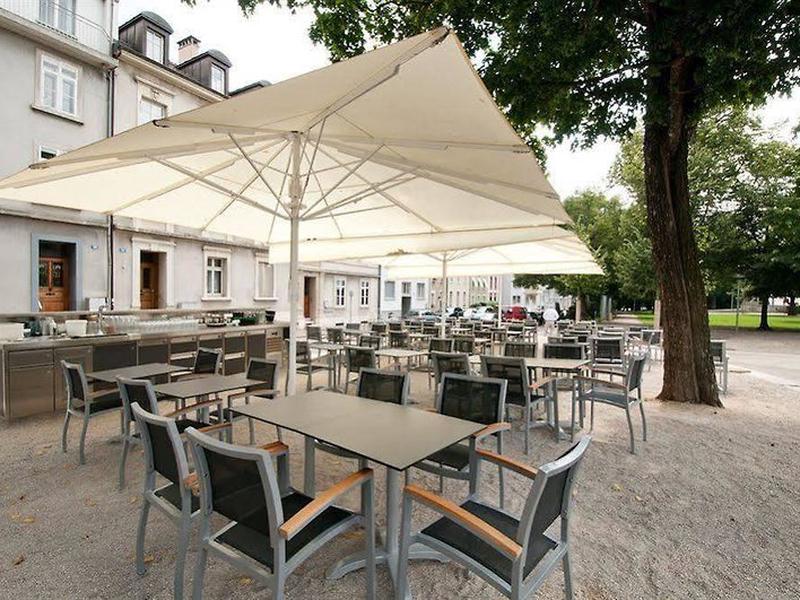 1DFA8A4EA40C03C3D0AB180C5E2C53E7