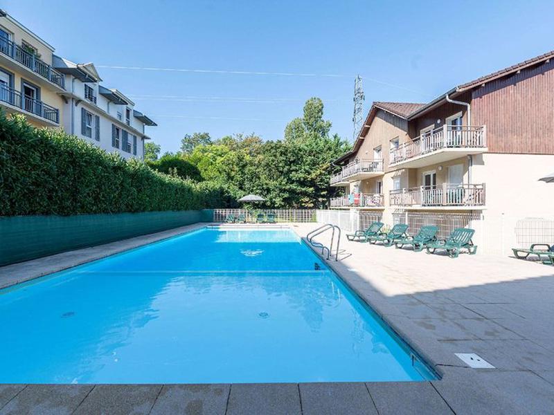 70B1CCA4D00A5E678897B69F2B24D915