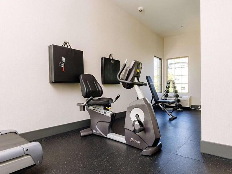 6F500234CD720182D33B06A8932BD13E