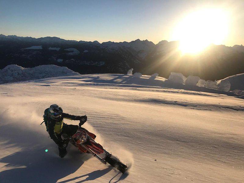 AC8B566BC8EB836374DA460F93A7B699