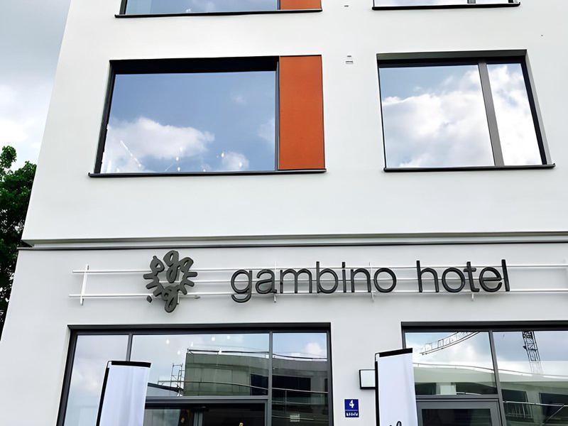 8D2CD51F9B2D4D043368EC71E86BADD0