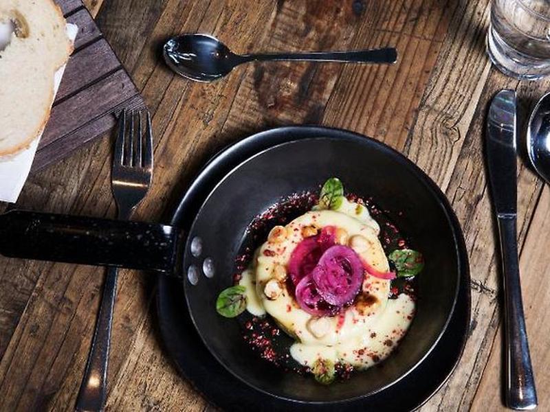 60F20383E007B431A1FB2BA43D33333E