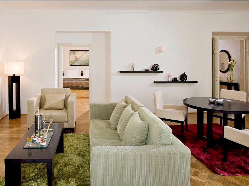 742EF93B17964BC7638628D1E4935FFB