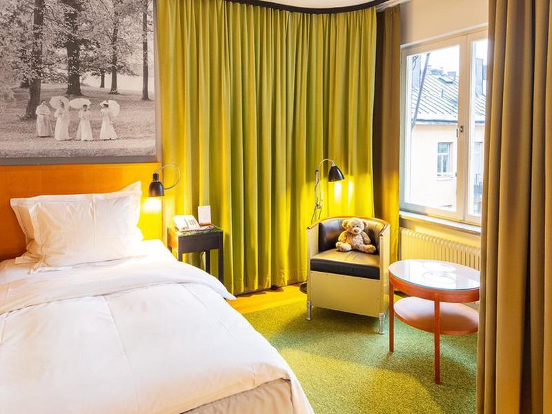 321CF0E09D7FD657B968F38D452ABD72