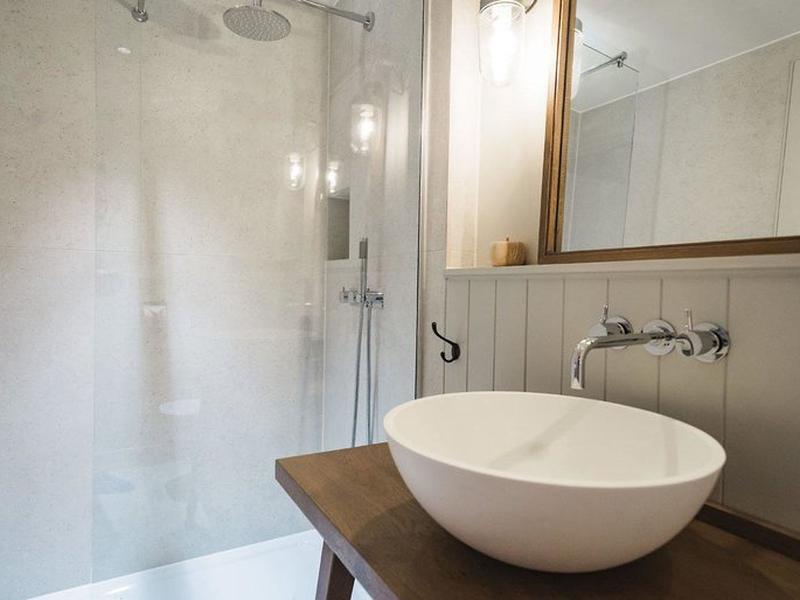 EE20DD2A52D6E05A33E3478B3A4327F2