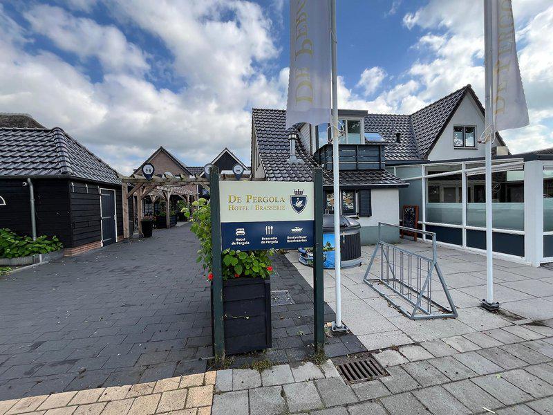 6E0CD92498D4045607BD07257BE36BE4