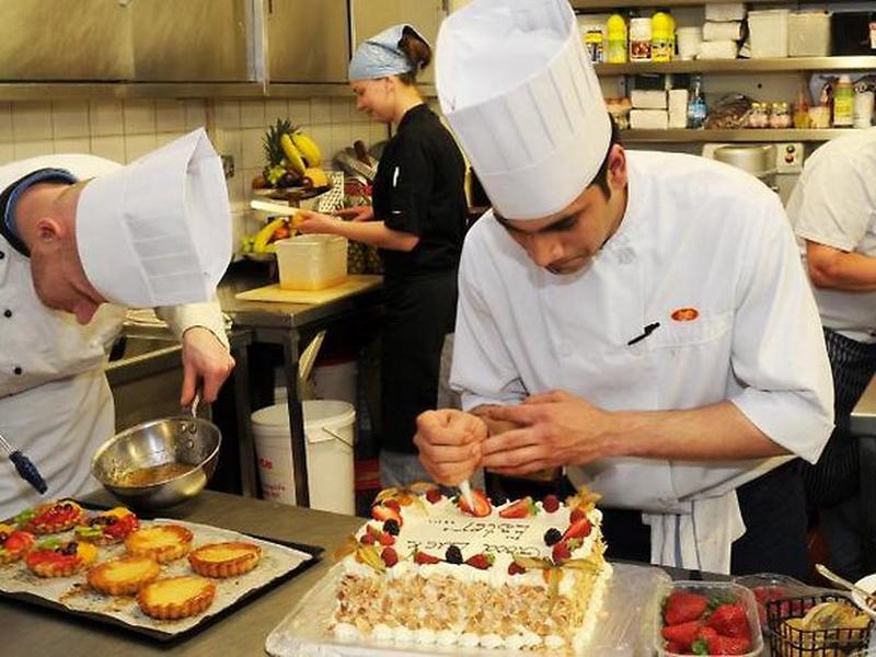 C400FEF05ADAFDEEC7BC42C87C84D261