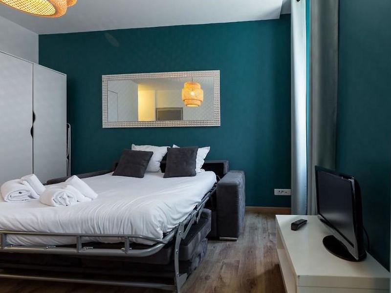 27E9D64B501A4E5D5C4077C117EEE962