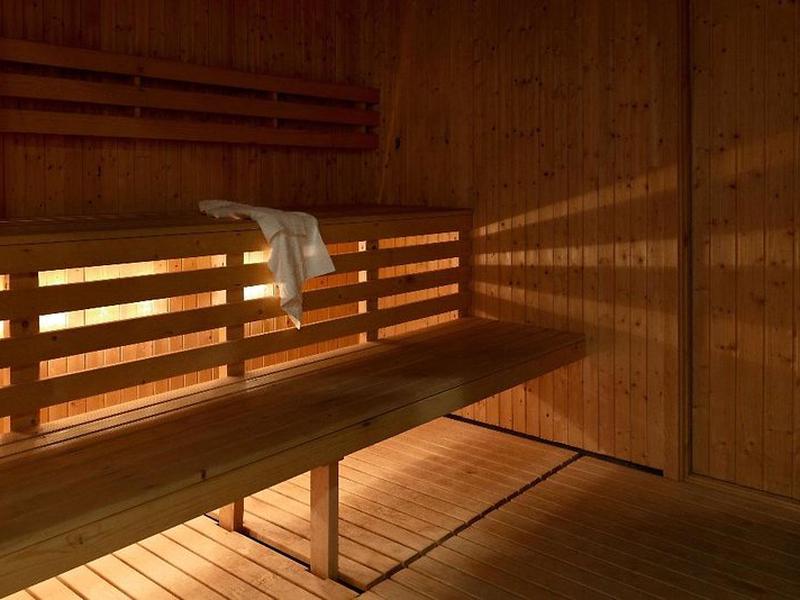 6053846E2CCA4635128C659FFCB68640