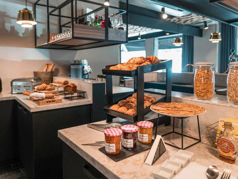 9651B8E2BCC9E5C4D9D2C90D84EB993A