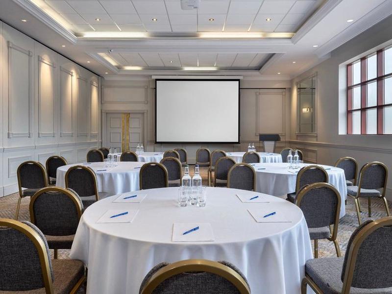 116EE70C120F0EC24B8D6B31939C7E19