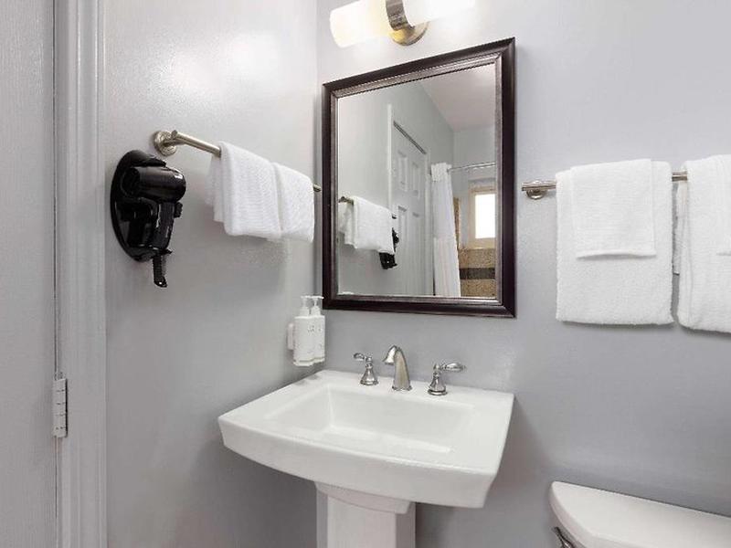 BC970E1AF264C9BAF795639BCF90819B