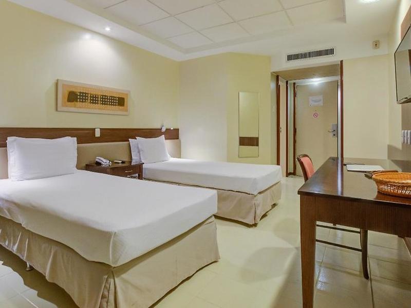 61C5F4AA6BC2944D14DBFC12E818D63E