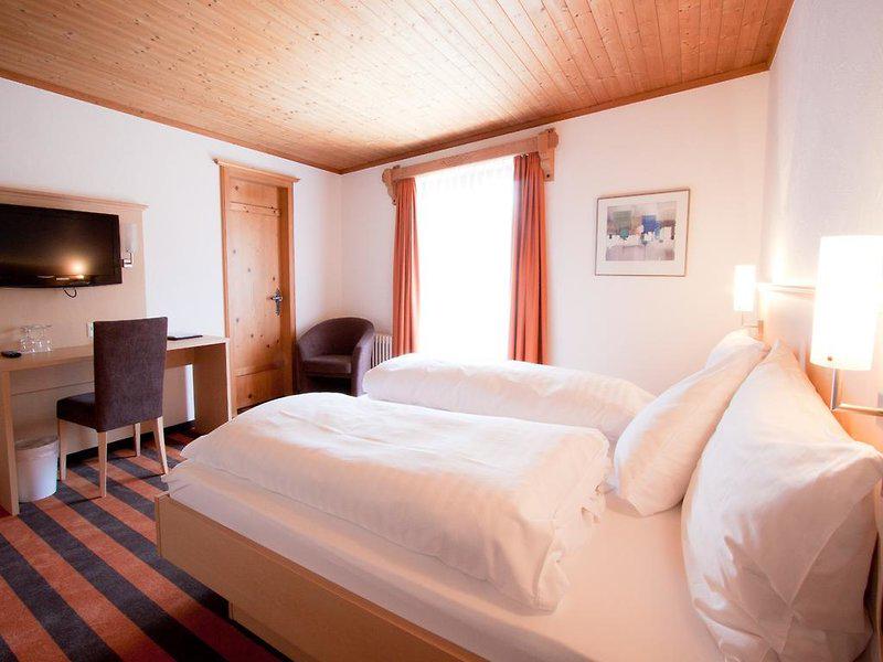 3BE562E3E11047AD5F42CBD9DBC1B279