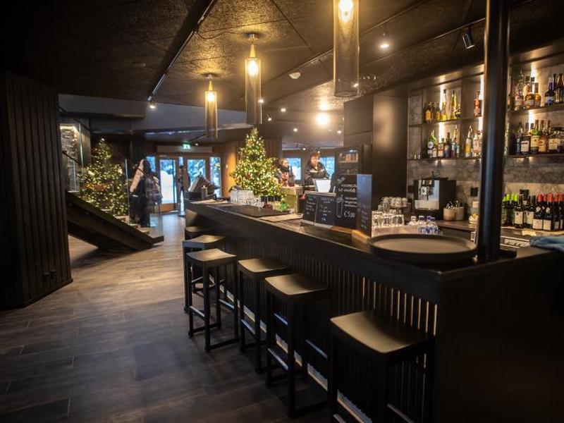 1B29B212FE00F6BF16B226E653A68B70