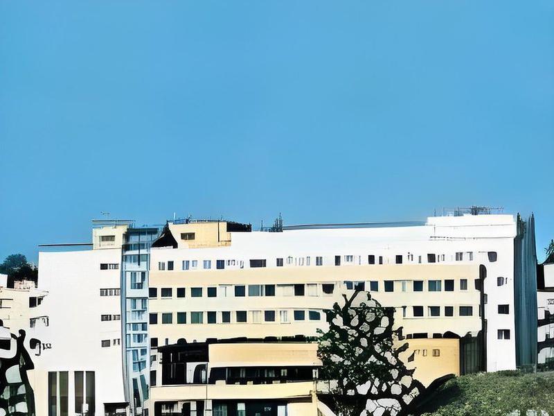 4235064C3AEAB3C6E7C474118D19BBE6