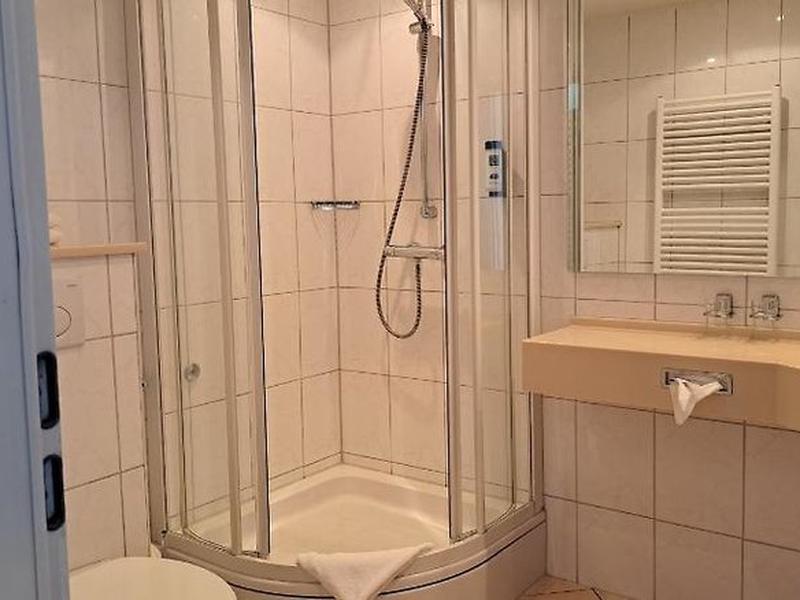 C46738E53B879CB8ED0D738DB43208E2