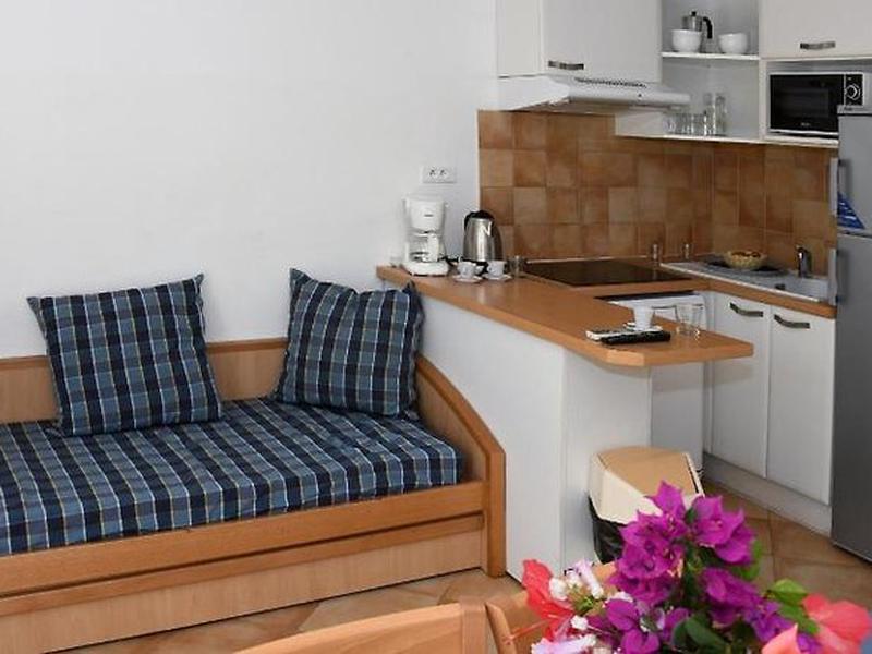 41E25B70B587D83F131827AF6A744689