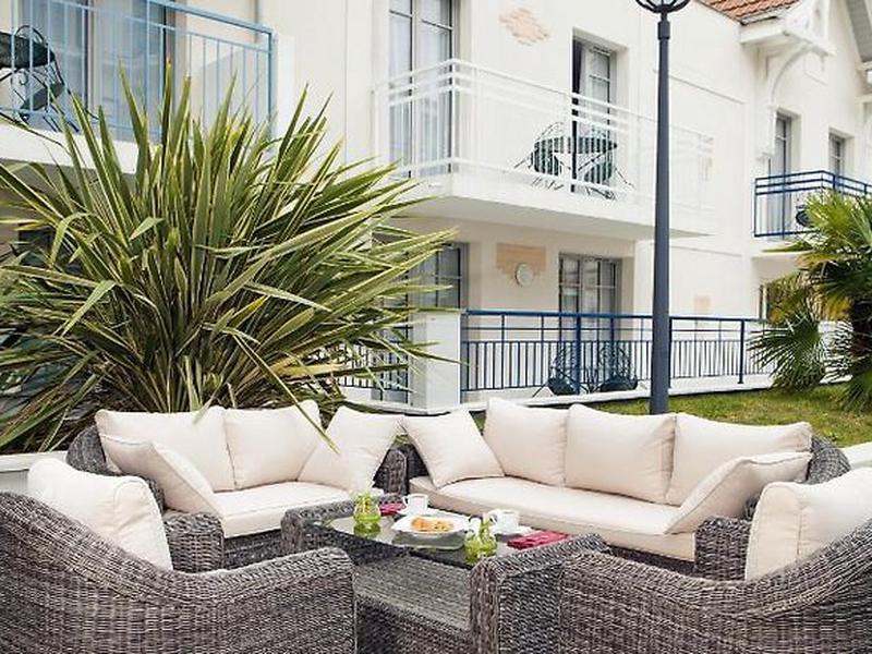 933A3D41B69F9C492B2C77EB713C4F80