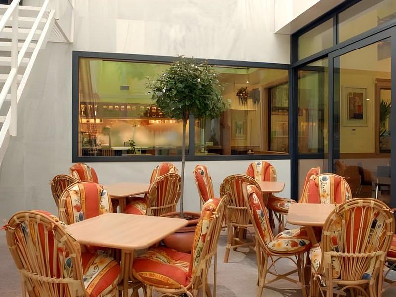 D670EB4FAEF0FC198F61043FA917D3C7