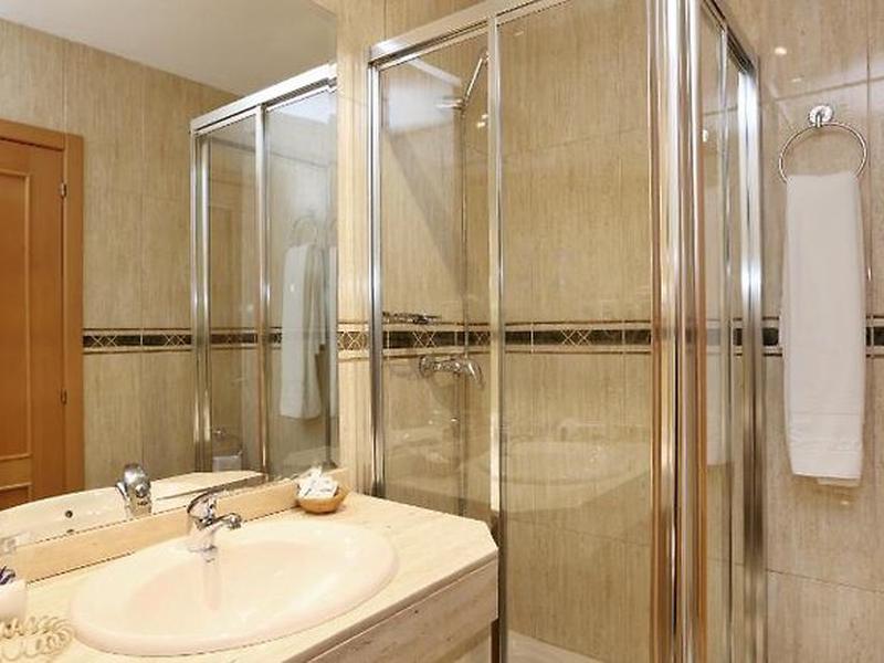 728314125E03ED40D6E70D689837D92E