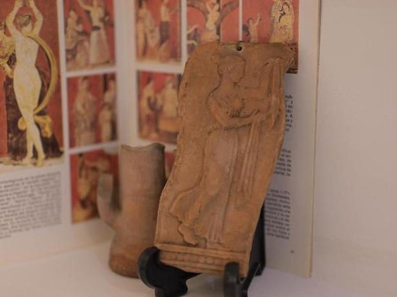 85A2121E90E44866BB98B1CEEDCB2E0E