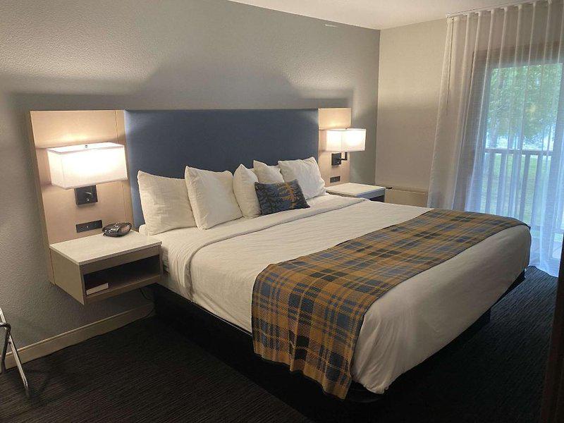 898D27E0A8FCFD63BC2994B9FBA5AECE