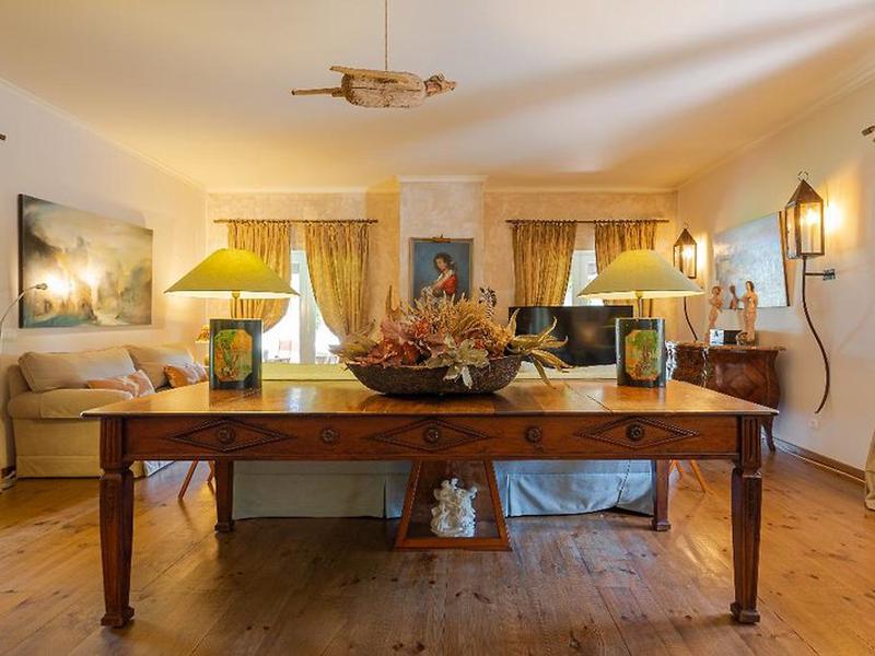 45F95CB98510C12DABE909400099248B