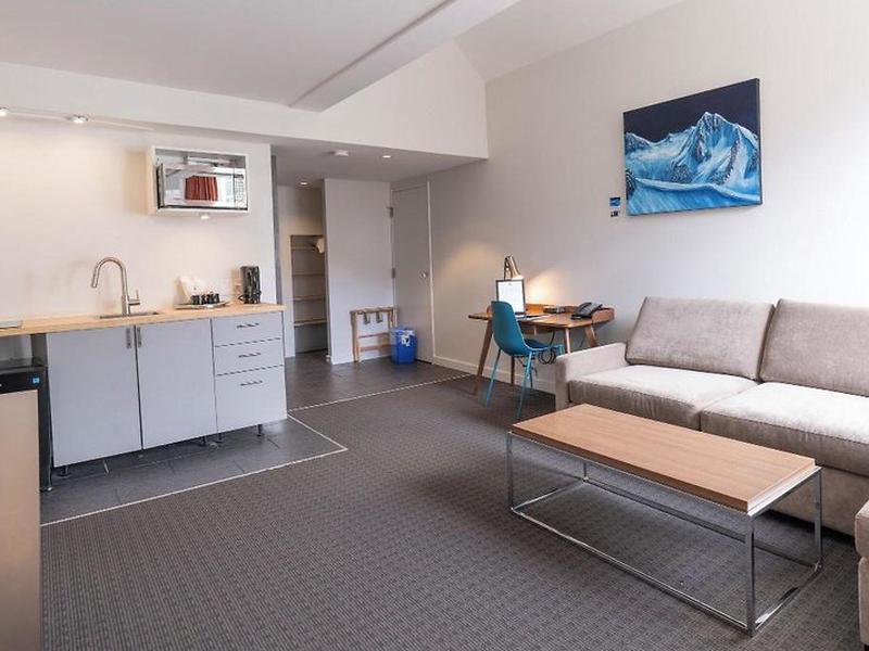 2B2919ED67718DF7015EF606146536C8