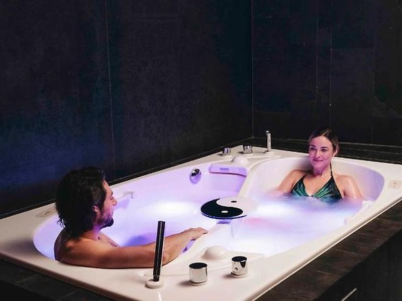 601F70329F963E0168A7E788899808E9