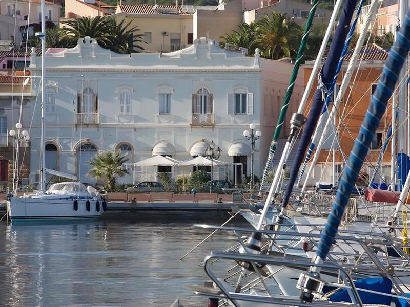 B3D0ADF19E1CE8E6810B7F726D4FC48F