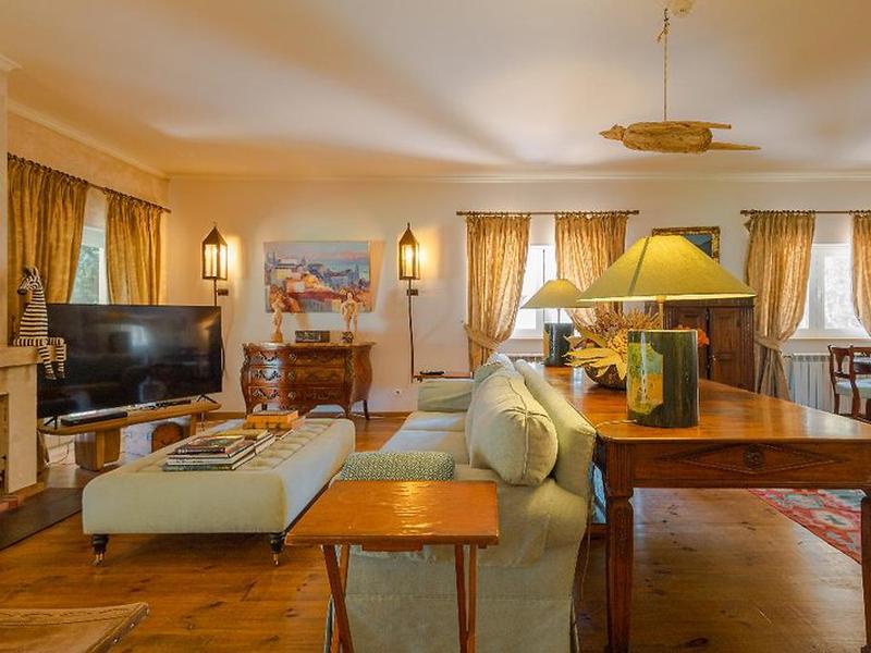 2048F5A87F28A5D4876D697E0BAE2A5A