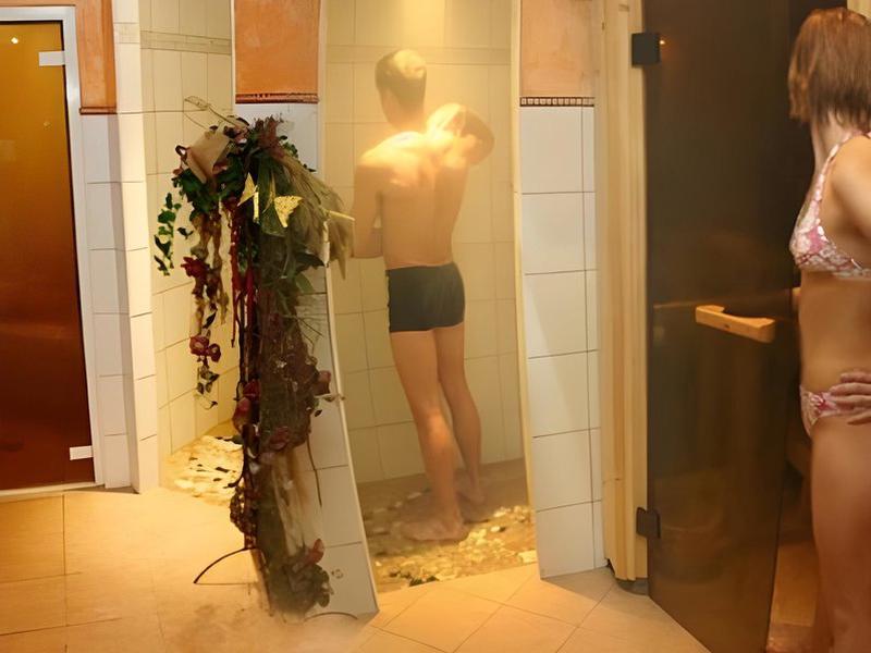 CCC1599B0958758A6EE15FC0648D03FF