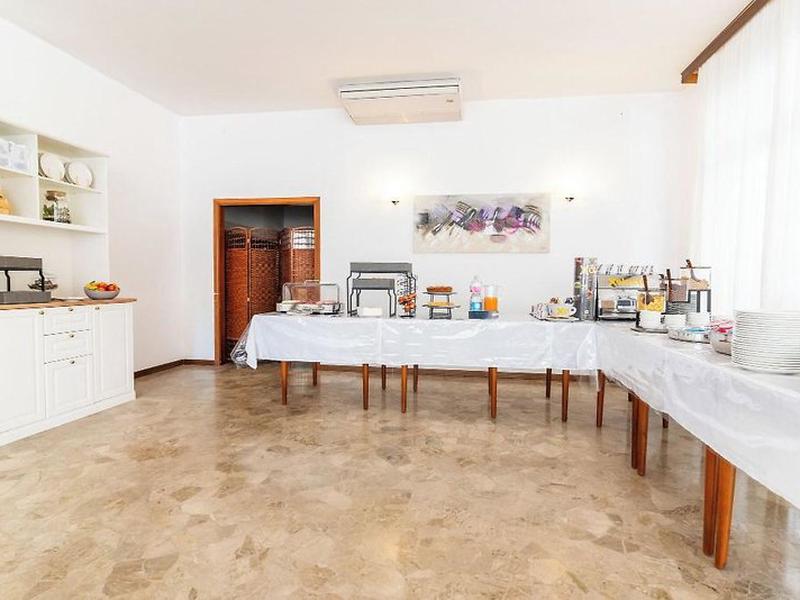 DACE57A39DA67E27A8A8C4488CB7E6B9