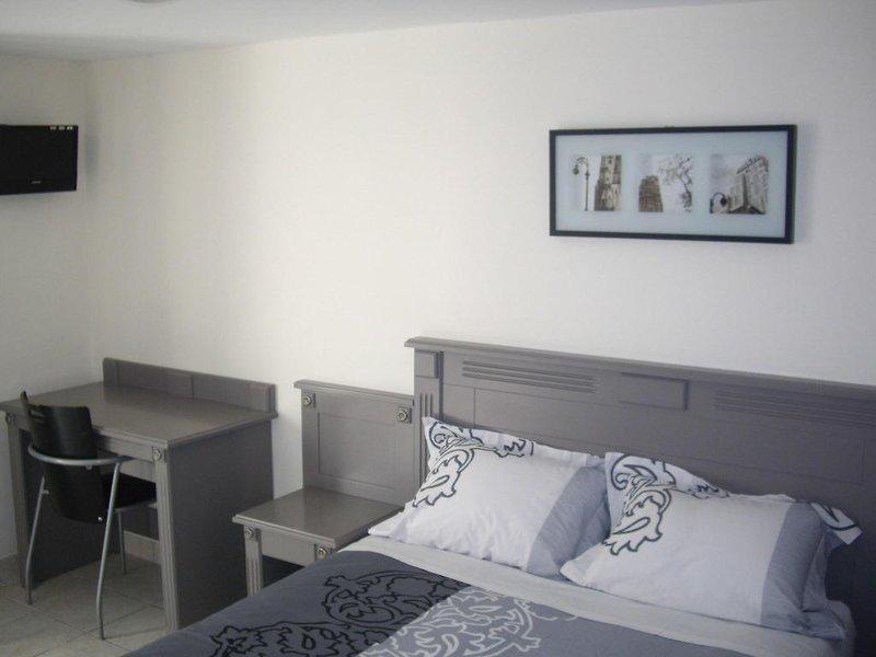 54BB34D2E81D46C35811F3DF7E886736