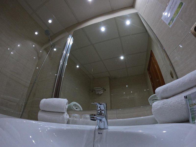 02A4748679D9F06B701B344EBD7BA380