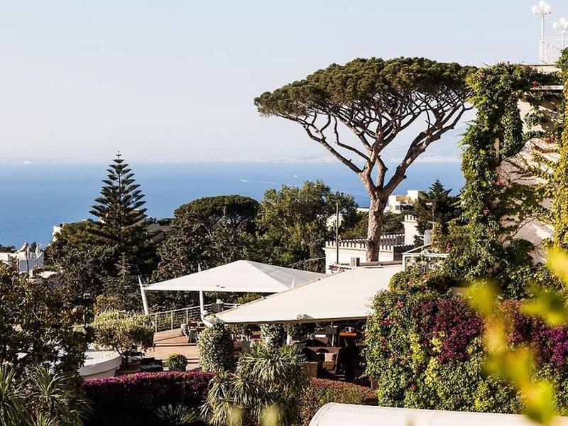 F025AC3F6052D68BFC644CCE7408E794